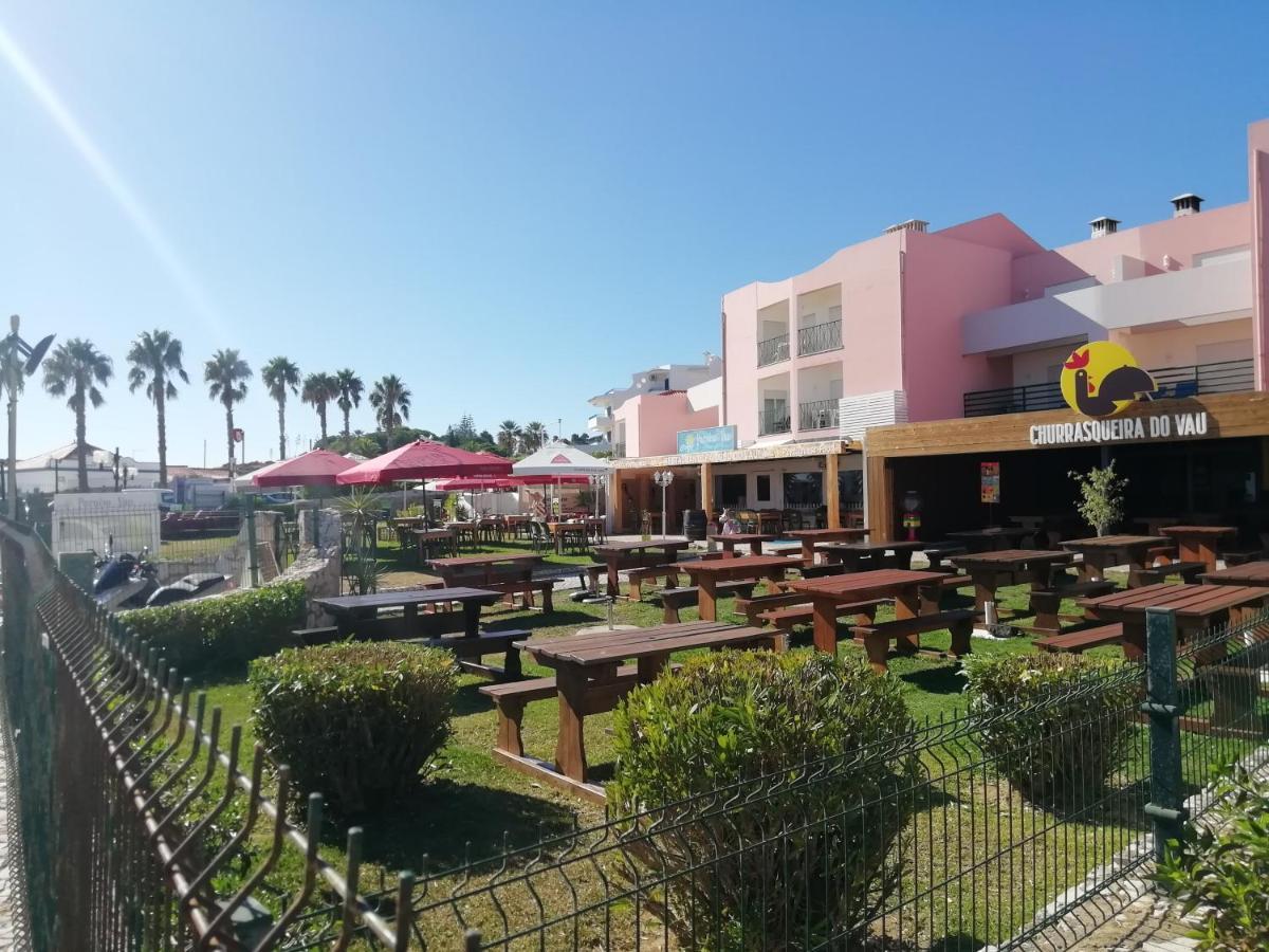 Vau Sea View, T2 Apartment, Close To Beach,Ideal For Families Portimão Buitenkant foto